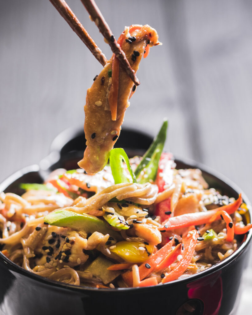 rice-noodles-with-chicken-vegetables